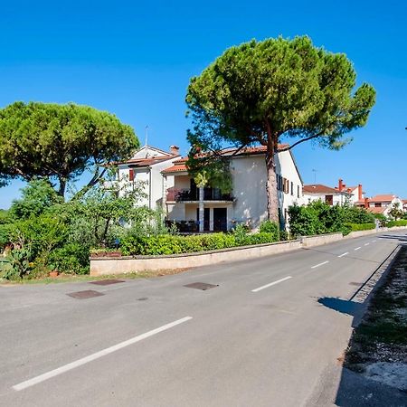 Apartment Nika Rovinj Bagian luar foto