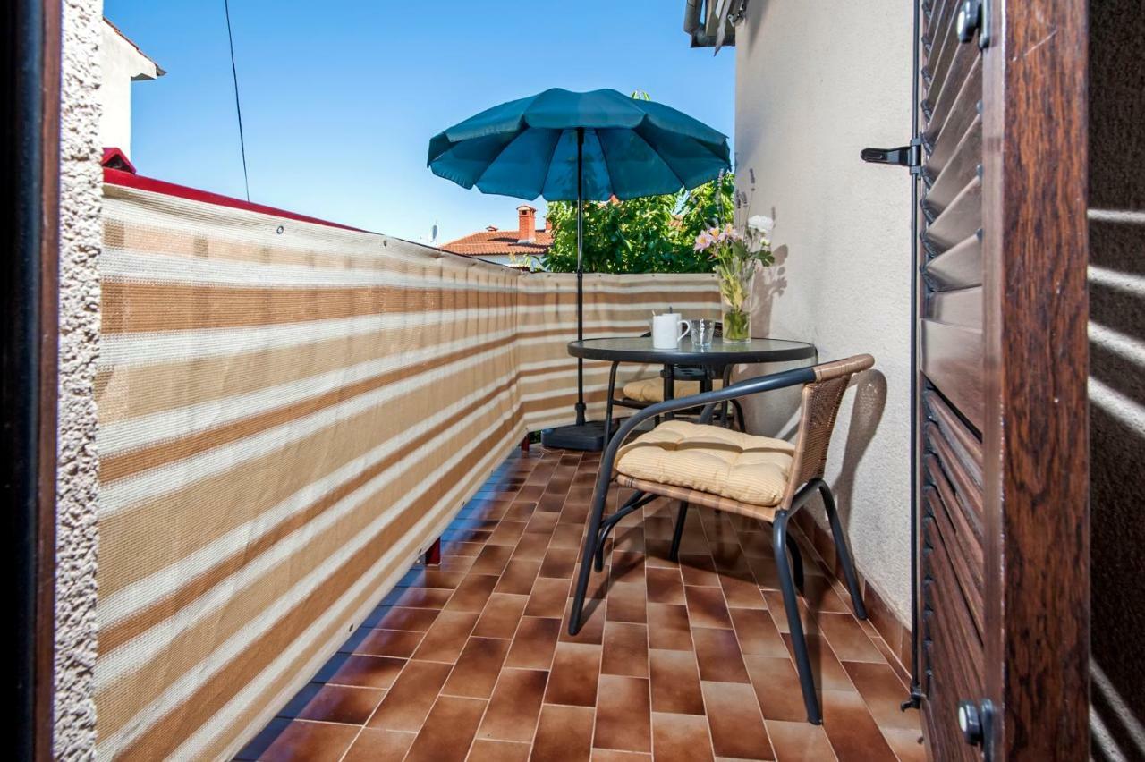 Apartment Nika Rovinj Bagian luar foto