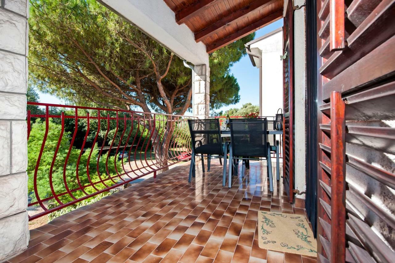 Apartment Nika Rovinj Bagian luar foto
