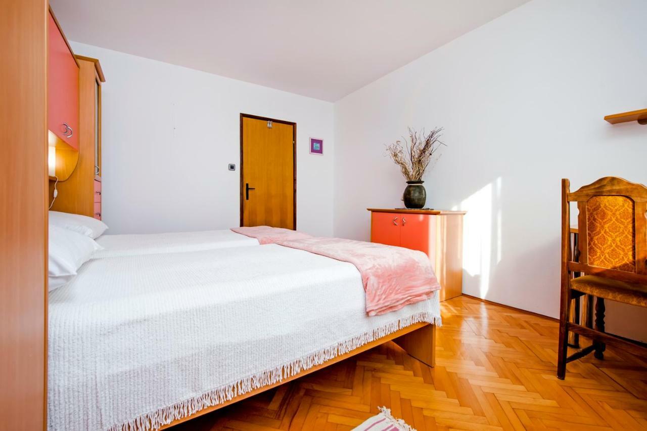 Apartment Nika Rovinj Bagian luar foto